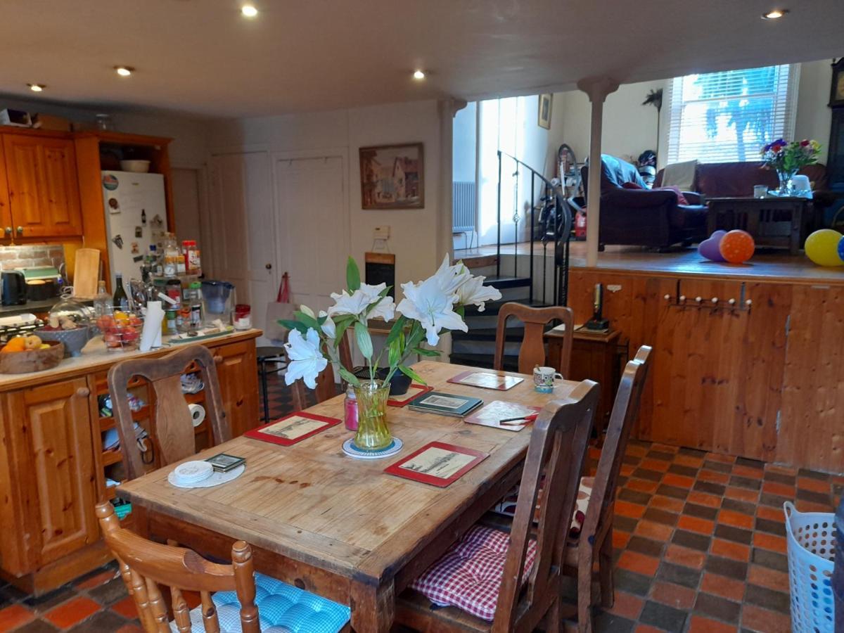 Annesley Park-Homestay Ap Dublin Extérieur photo
